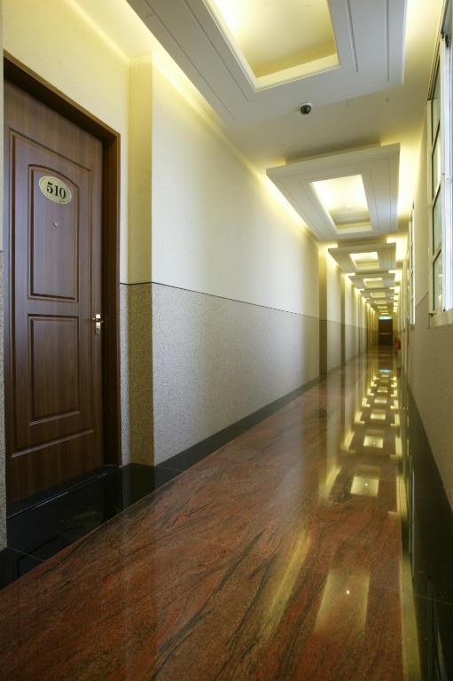 Surrounding environment, 御花園商務旅舘虎尾舘-金花園汽車旅舘-雲林縣旅舘066號 in Yunlin