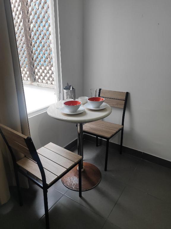 Acogedora habitación con baño privado cerca a Larcomar - 5