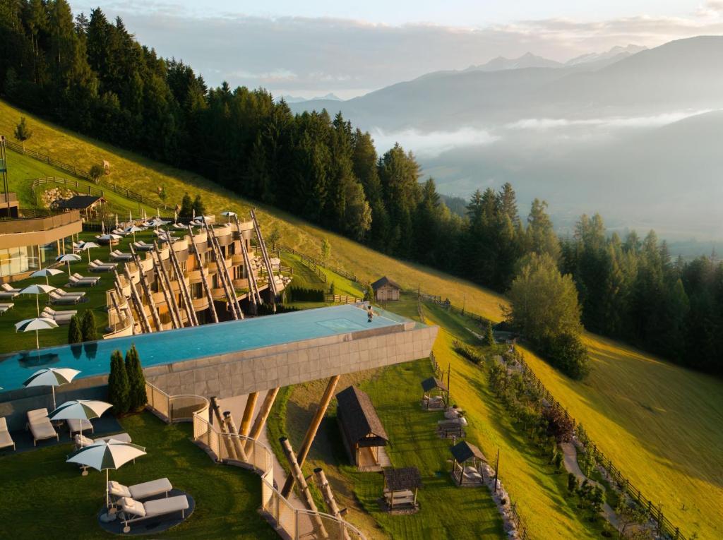 Hotel Hubertus - 1