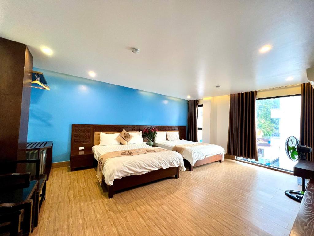 Romance Hotel