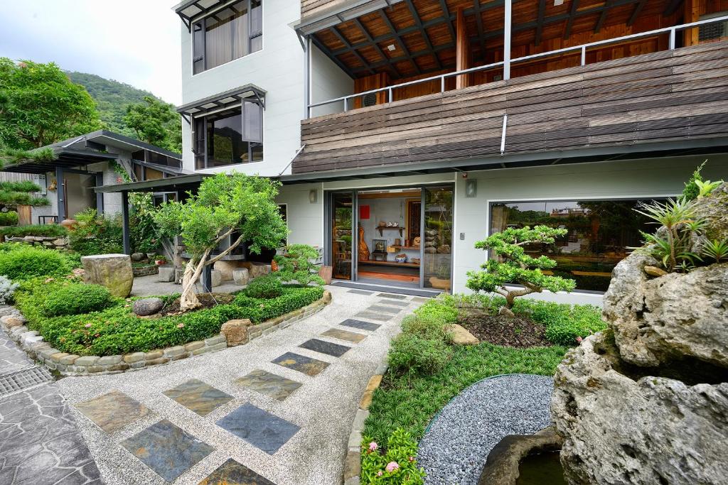 Entrance, Country Road Bed and Breakfast in Yilan
