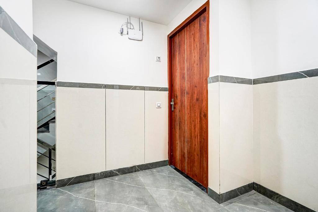 フロント・ロビー