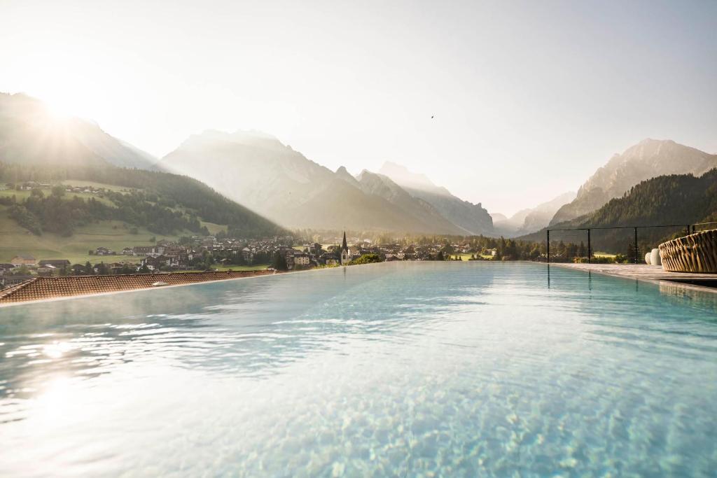 Excelsior Dolomites Life Resort - 1
