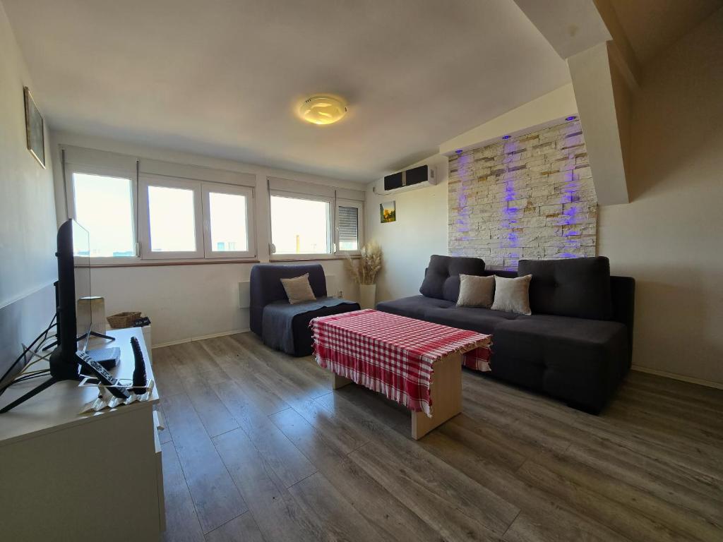 Apartman Gloria Sajam - Panorama - 1