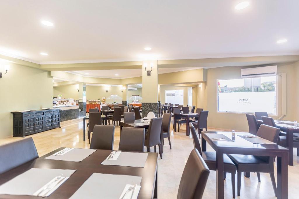 BLUESEA Miramar Fuengirola — Restaurant & bars in Fuengirola, Andalusia