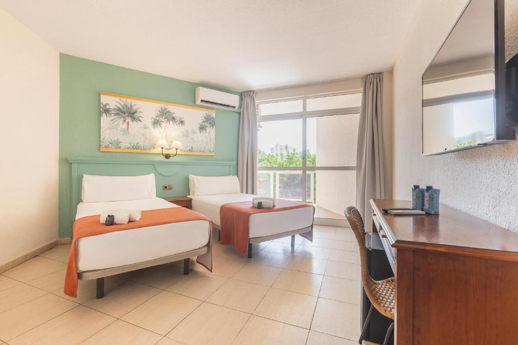 BLUESEA Miramar Fuengirola — Hotel rooms in Fuengirola, Andalusia