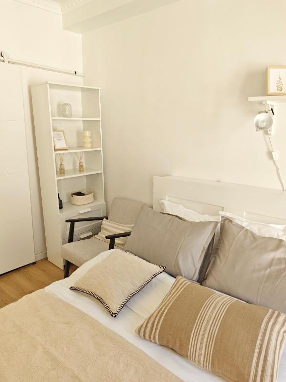 Charming Bright Studio 3 Min Walk to Opéra for 2 - 3