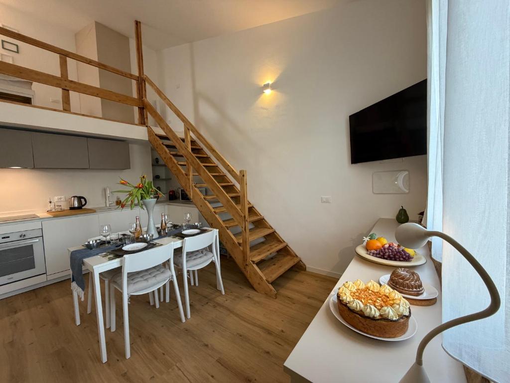 GIULIA LAKE RETREAt - 4
