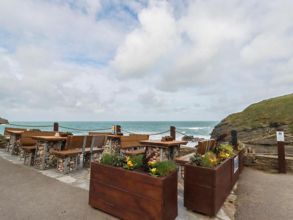 Smugglers Cottage, Tintagel photo 3