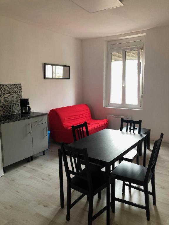 Apt 2, 1er etage a 700 m de la plage - 1