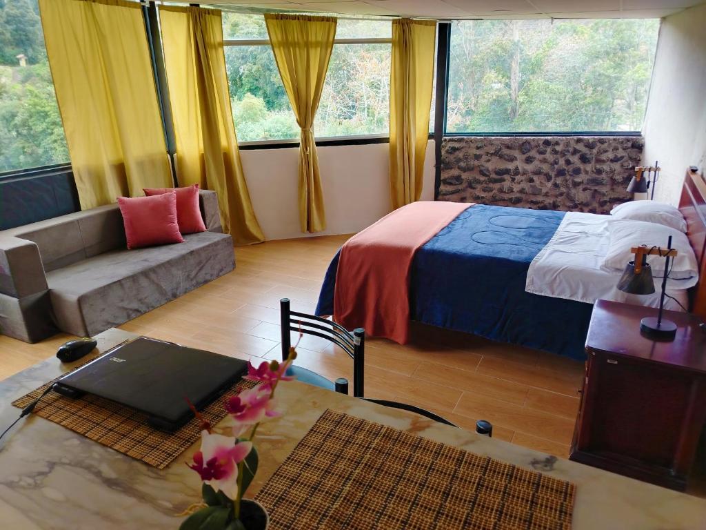 Casa Juana de Oro - 2