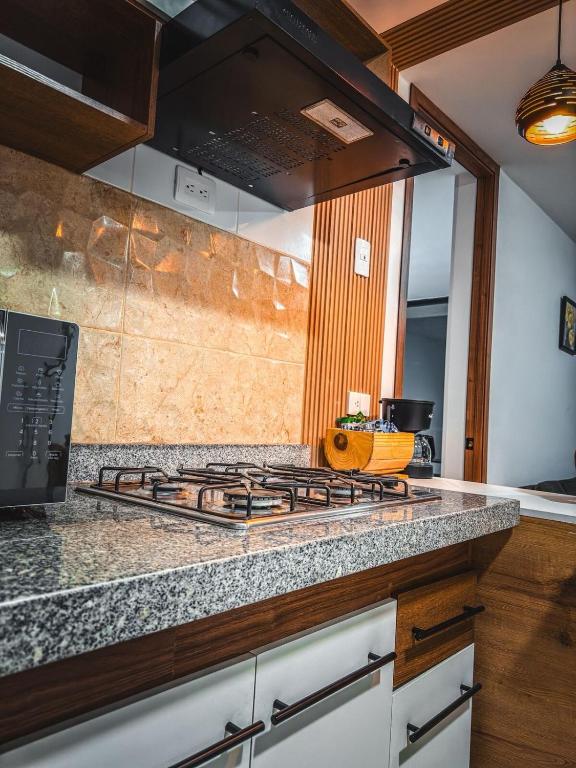 apartamento frente a la clínica Foscal y cerca a centros comerciales - 3