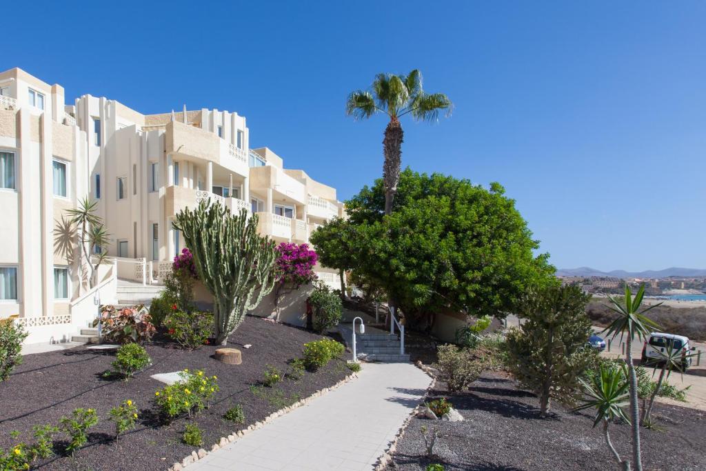 R2 Maryvent Beach Apartments - 3