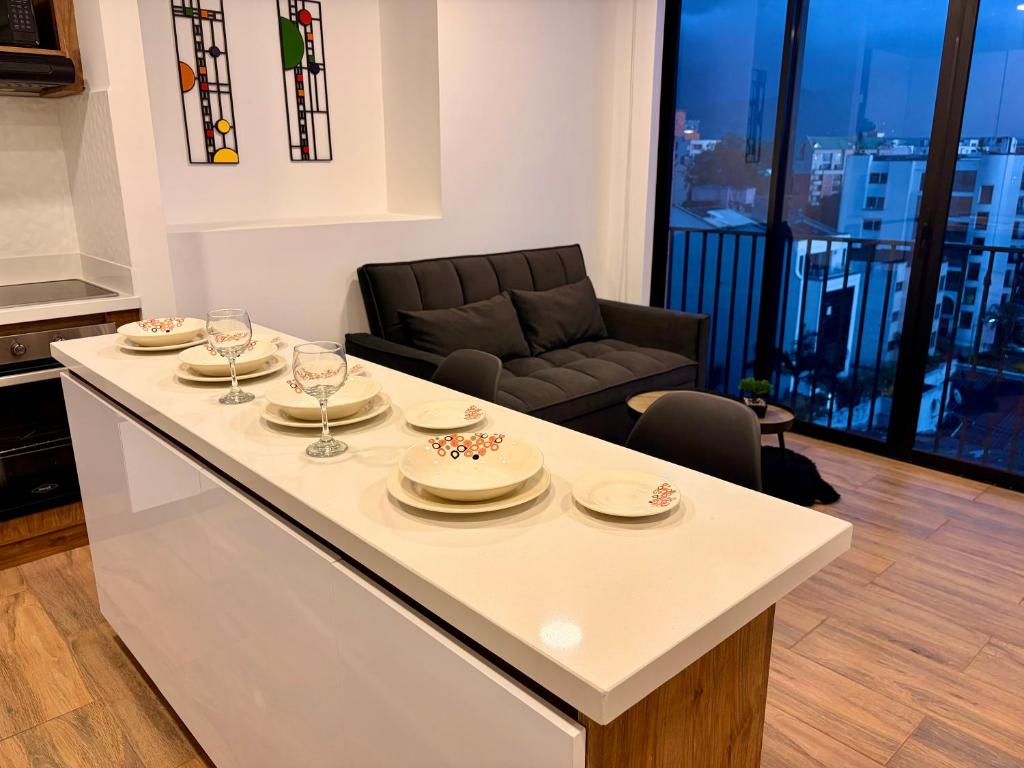 Apartamento moderno en Laureles excelente sector cerca al Portal del Quindio - 1