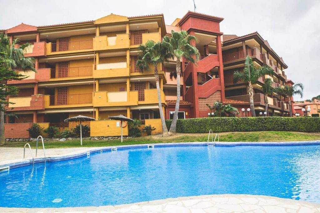 2 bed apartment with great views -Elviria Marbella - 4
