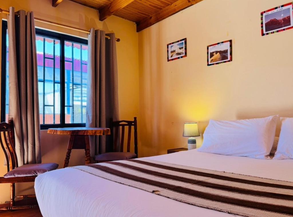 Hostal El Amigo Lucho - 4