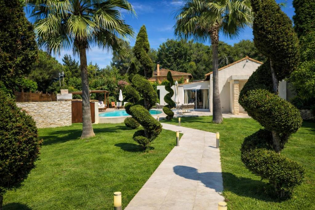 Villa Design Mougins - Pool House & Piscine sous les Palmiers - 1