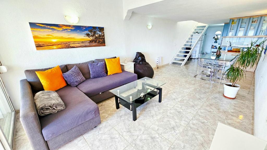 Dúplex con vistas al mar,cerca de playa y puerto - 2