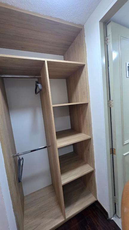 Renovado departamento completo cerca a aeropuerto y pucp - 4