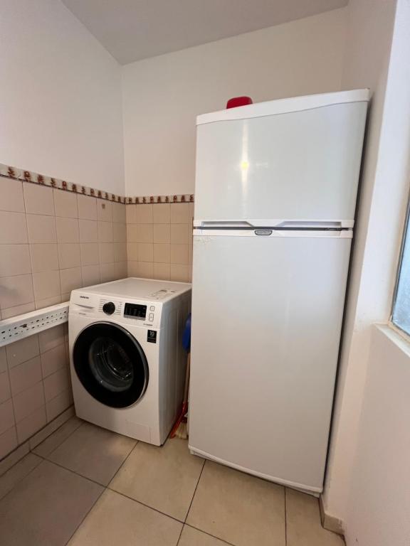 El Abrojal - Departamento con Estacionamiento , zona Patio Olmos - 5