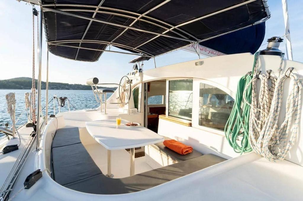 Nuit en Catamaran aux Iles de Lérins - 2