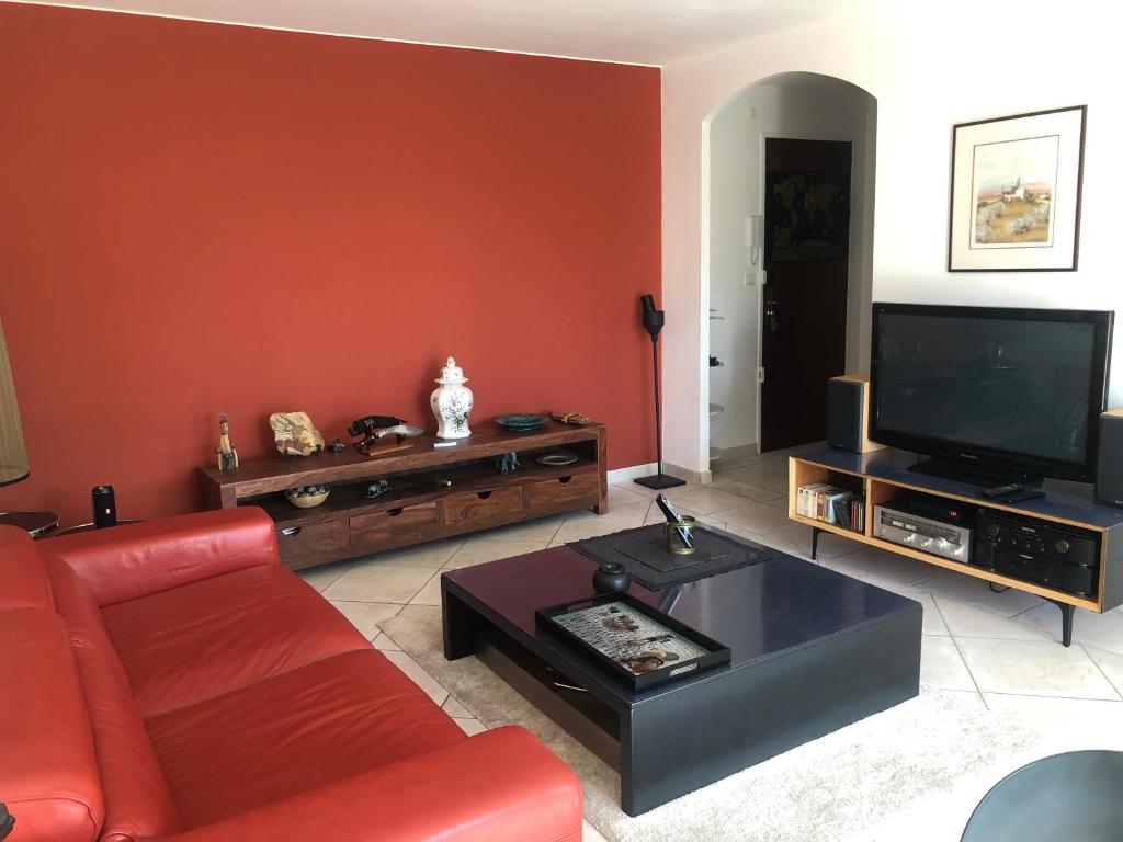 Grand appartement rénové 70m2 - 2 chambres - plages à proximité - Sanary - 1