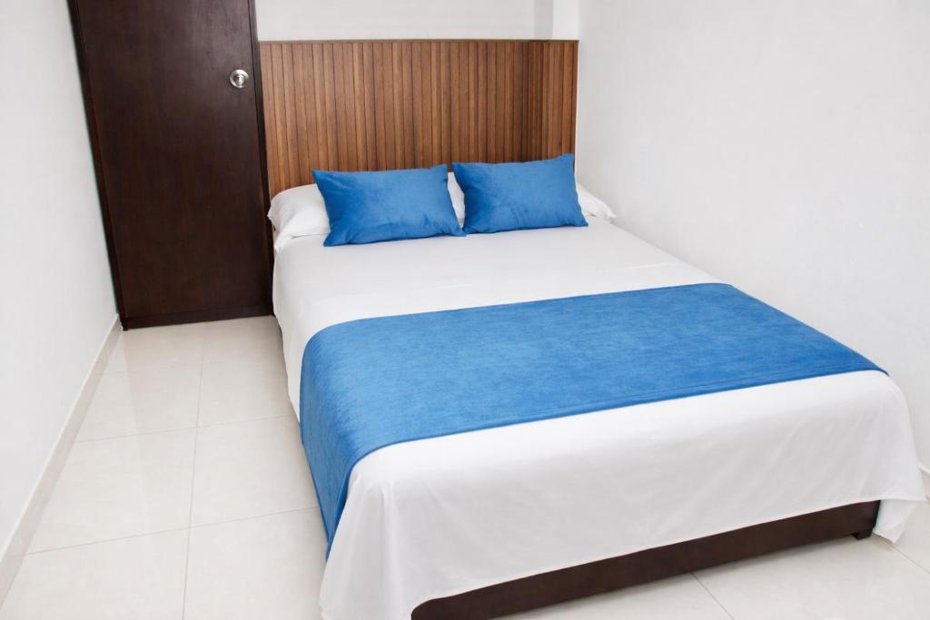 Hotel Barcelona - 3