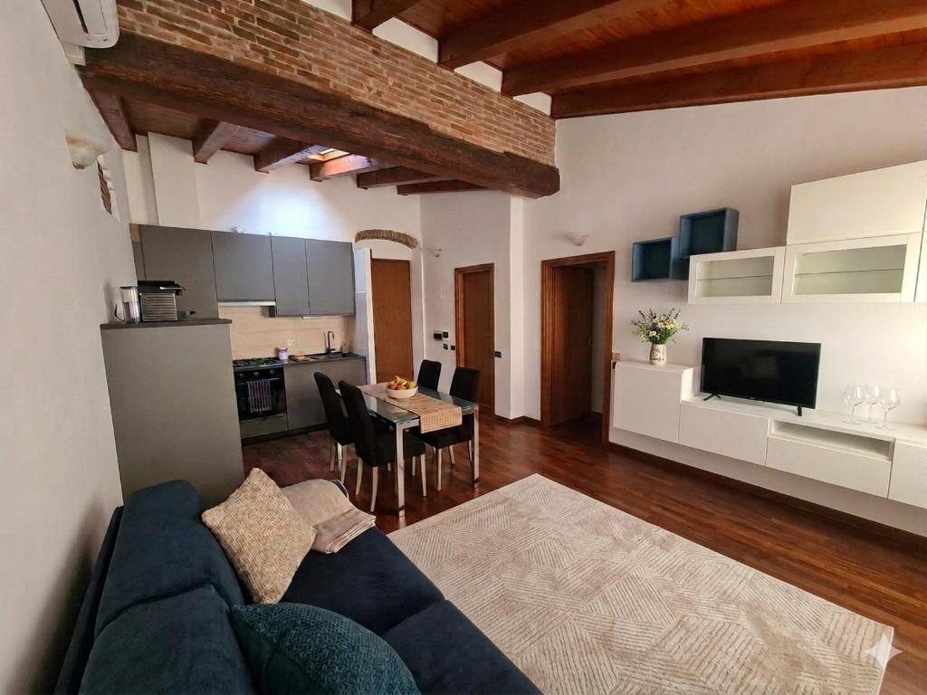 Dream of Juliet House - 1