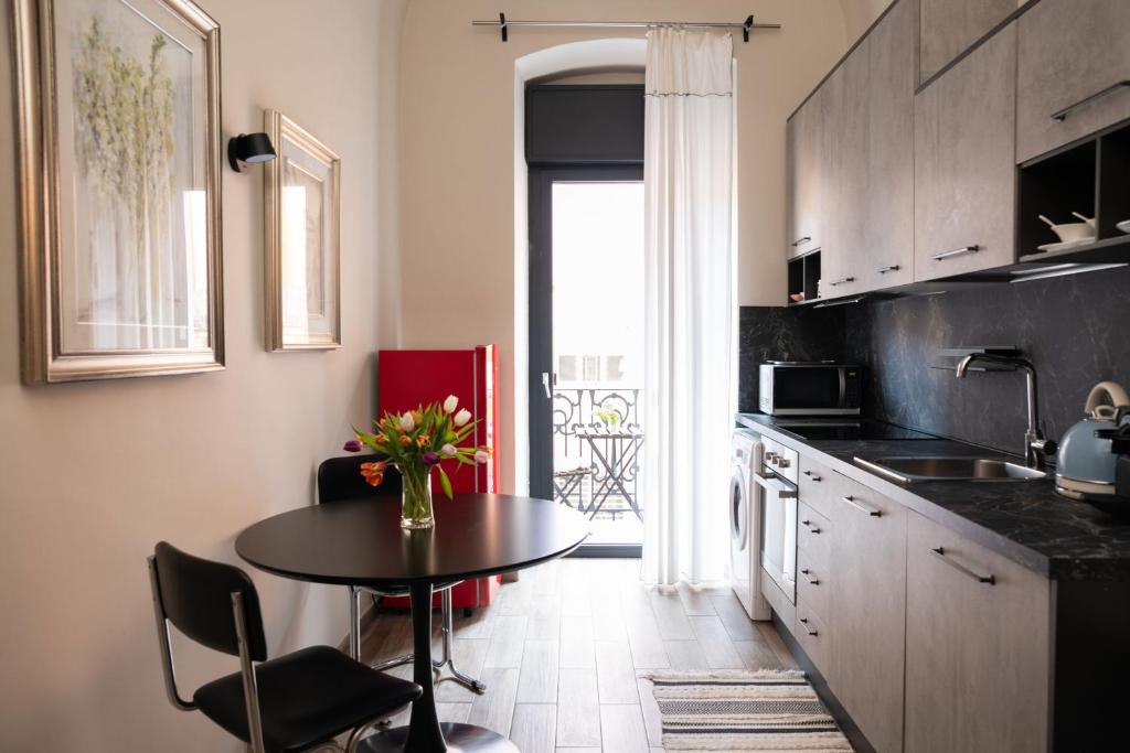 Elegant apartment few steps from Bari's heart by Pausa Stays - 3