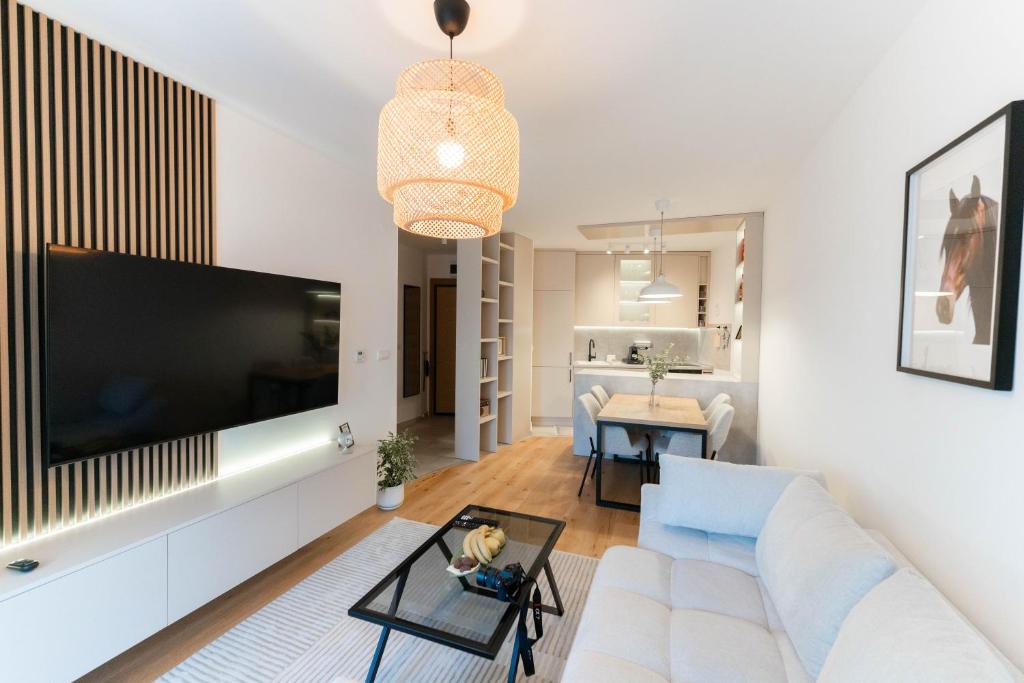 Modern apartment with garage near Sarajevo Airport - free parking - 1