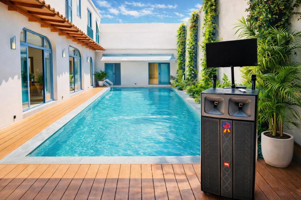 スイミングプール