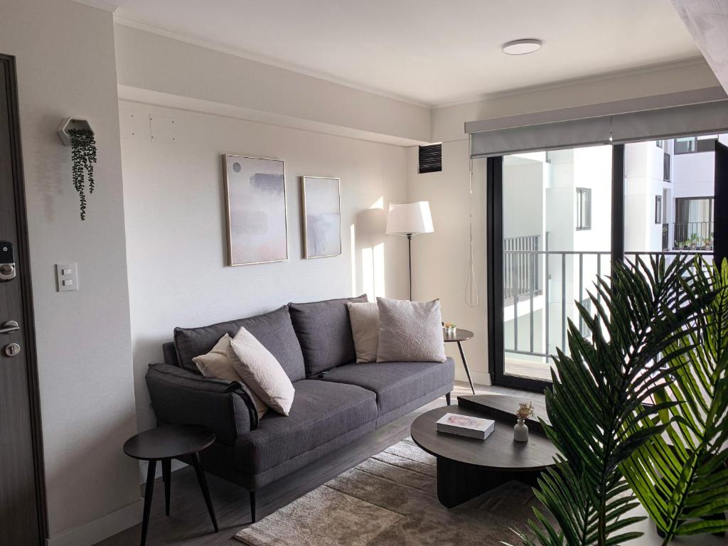 Empire Three Bedroom Miraflores Walk to Larcomar - 1