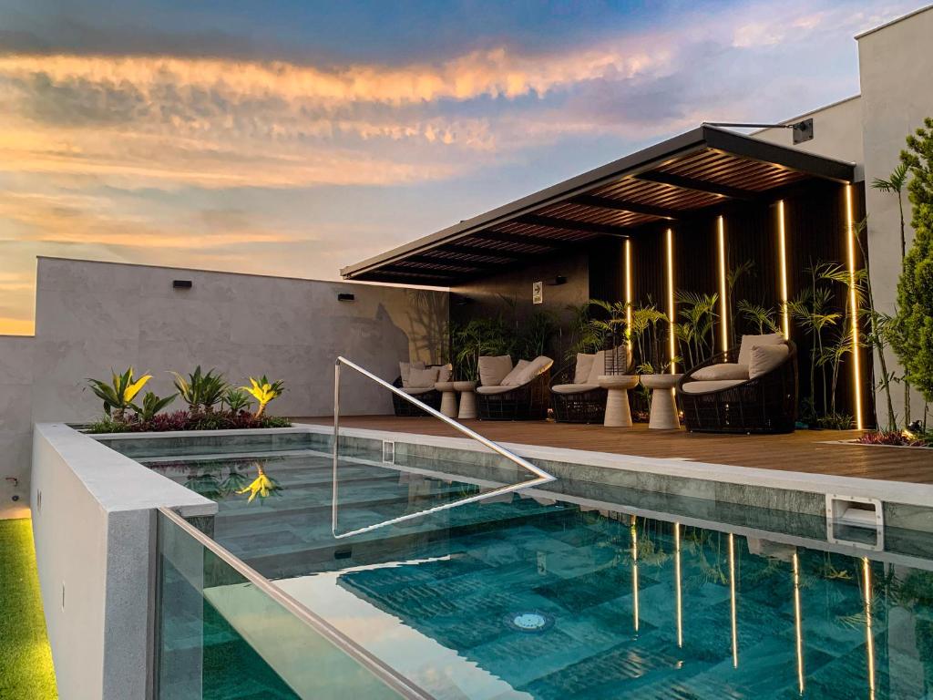 Empire Three Bedroom Miraflores Walk to Larcomar - 2