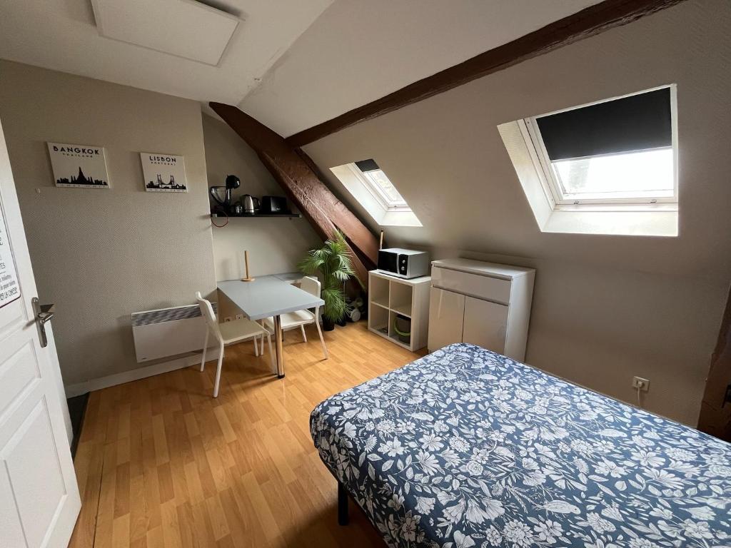 Studio rénové gare Dijon - 1