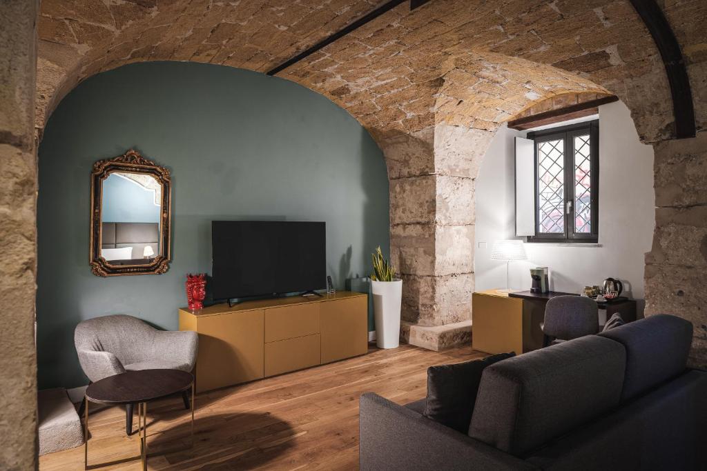 PALAZZO SANTAMARINA Luxury Suite & Spa - 4