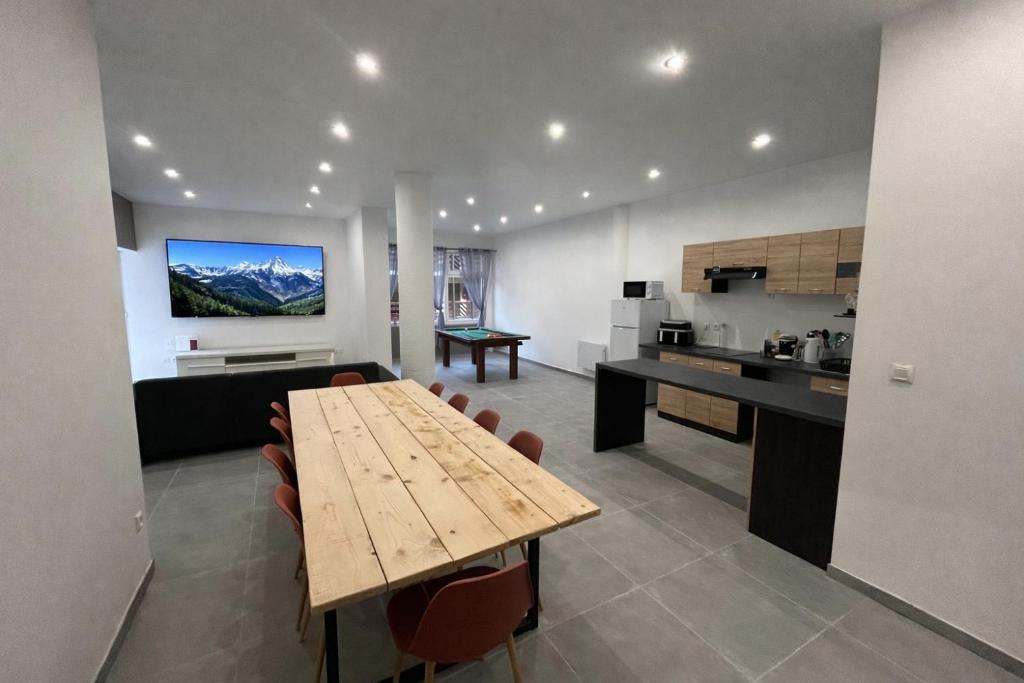 appartement ski,rando détente billard,piscine - 1