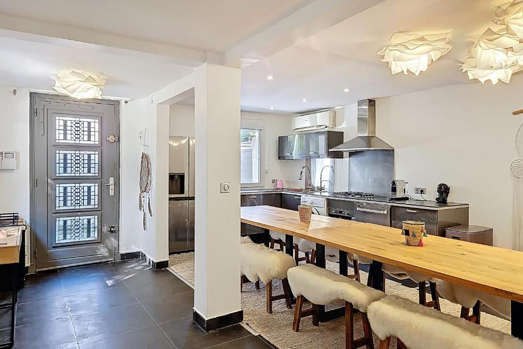 AGENCE HENRI CAMILLE- Beach House - 2 chambres - Jardin - 3 min Plages - 4