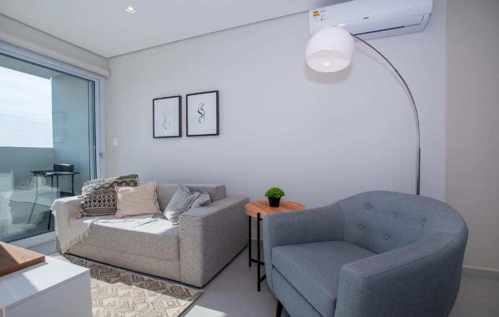 Cityscape Views - New 2BR Retreat - 1