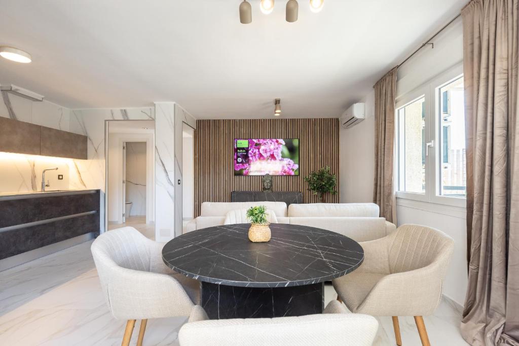 AURA Apartment - 4