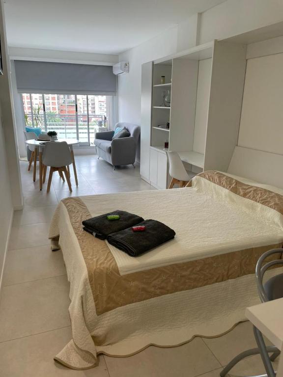 Villa Urquiza Modern & Bright - Vista al Frente - 5