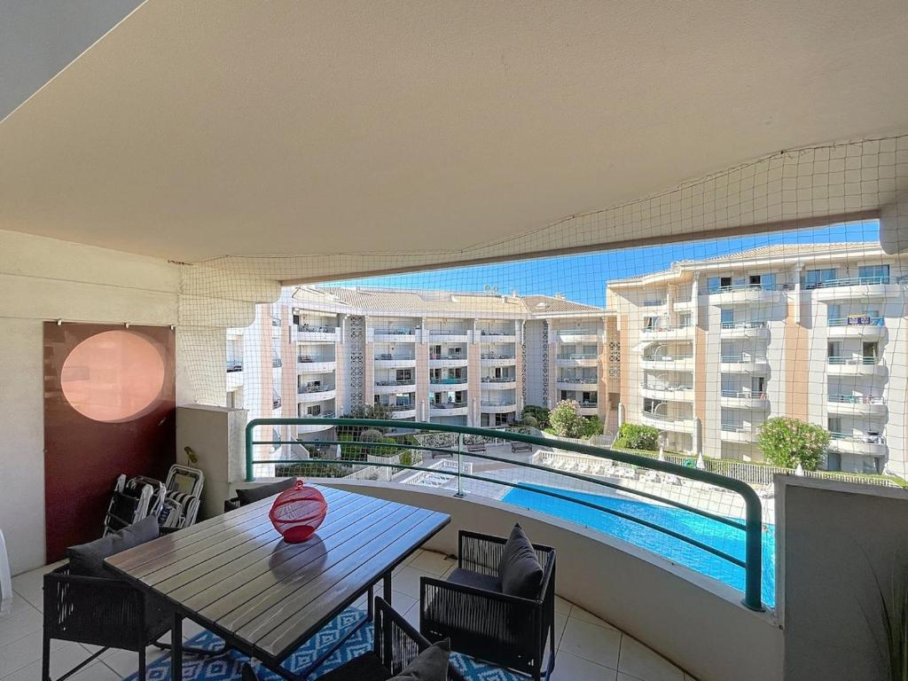 Port Fréjus - Swimming pool - apartment for 4 people - 3