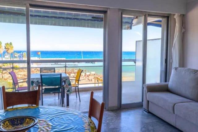112N - Grand studio et plages face mer avec terrasse - 1