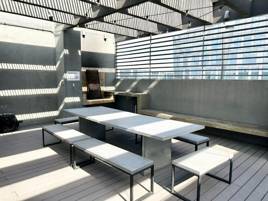 High Rise Modern Apt Near Parque Arauco - 5