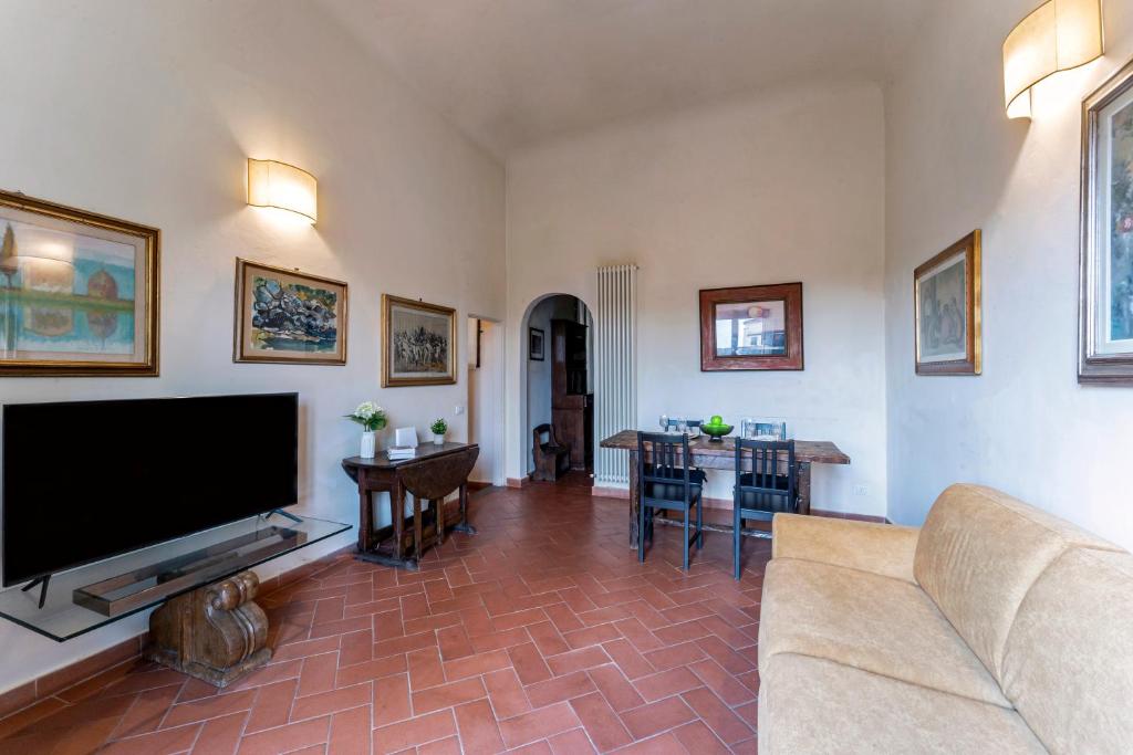 UNYCA - Florence Central 2 Bedroom Apartment - 4