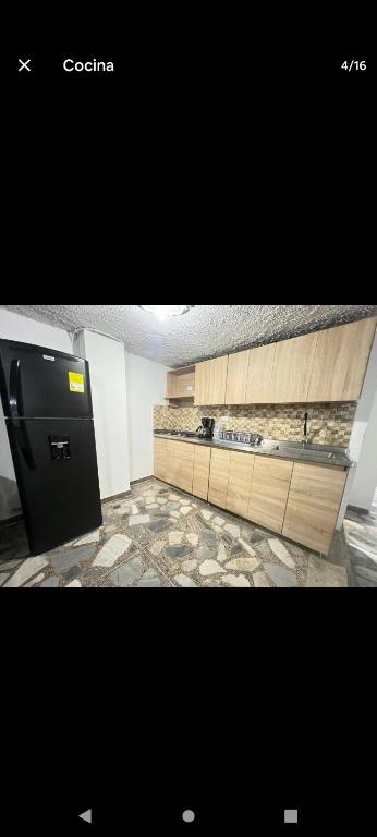 Amplio apartamento en laureles estadio 72 - 3