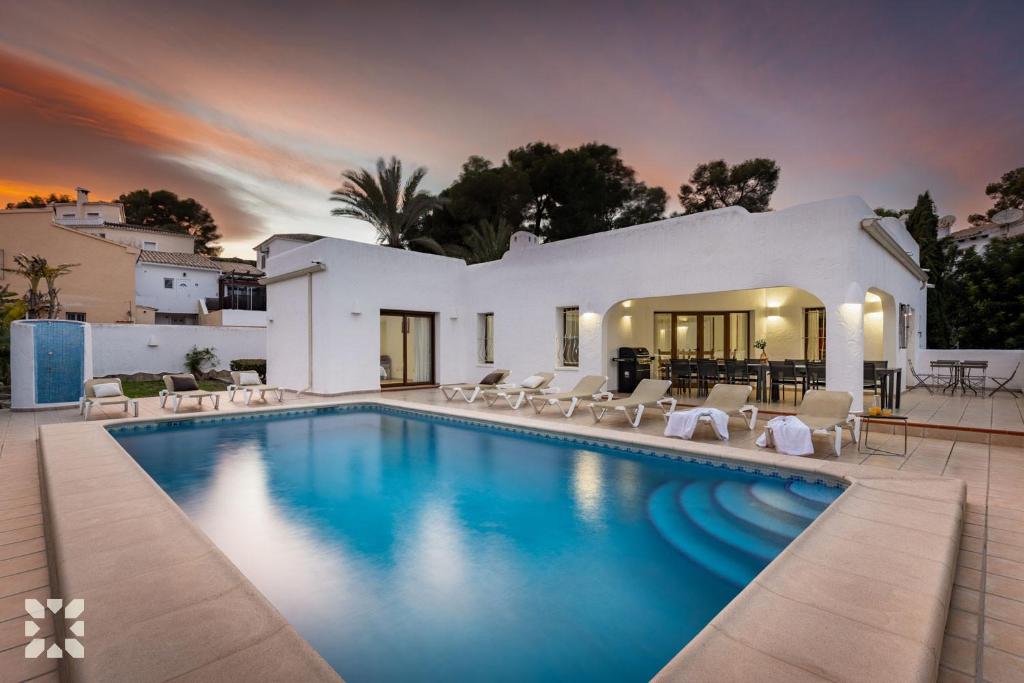 Villa Medina 20 by Abahana Villas - 1