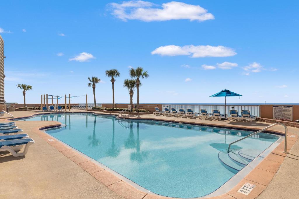 Surrounding environment, Sunrise Beach by Panhandle Getaways in Panama City (FL)