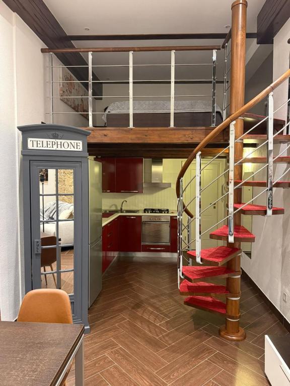Vanity 8 - Mini Loft - 1