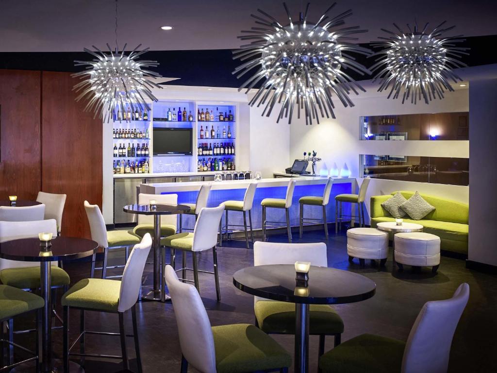 ノボテル トロント ノース ヨーク ホテル (Novotel Toronto North York Hotel) レストラン