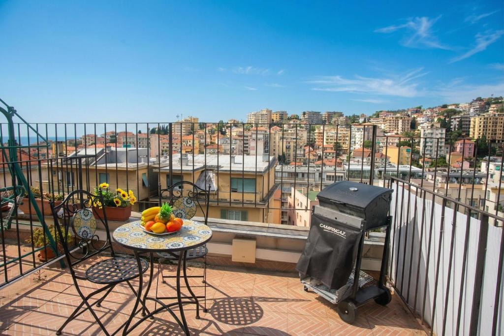 Sea View Historic Center - Happy Rentals - 1